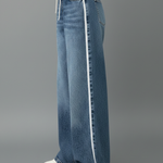 Produktbild – Gabriella – Kvinnors Avslappnade Vida Denimjeans med Dragsko Detalj