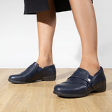 Isabelle | Dressade loafers med fotstöd