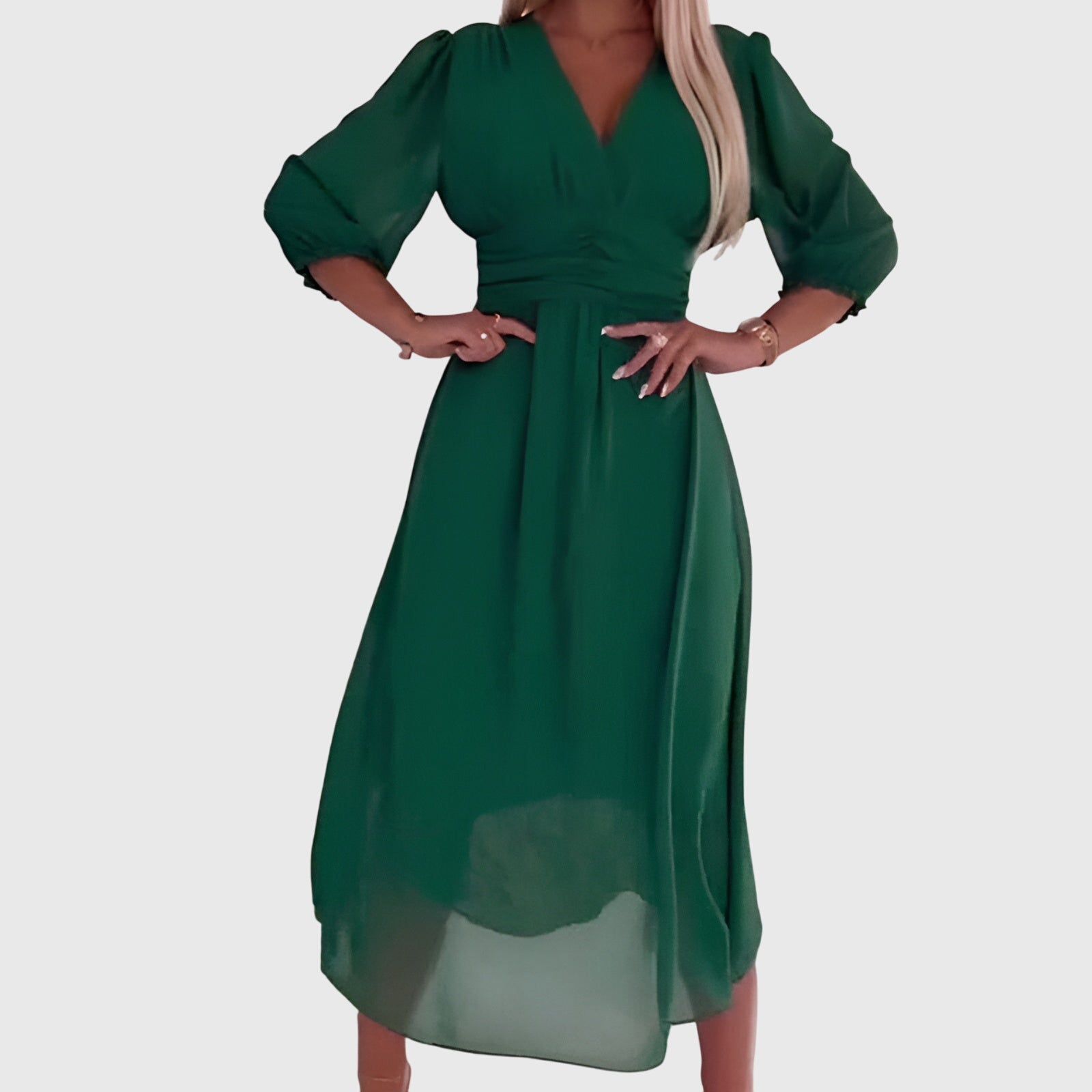 Produktbild – Chloe – Lätt Silkes Chiffon Klänning