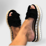 Solegenius – sandal med ergonomisk passform och rosett