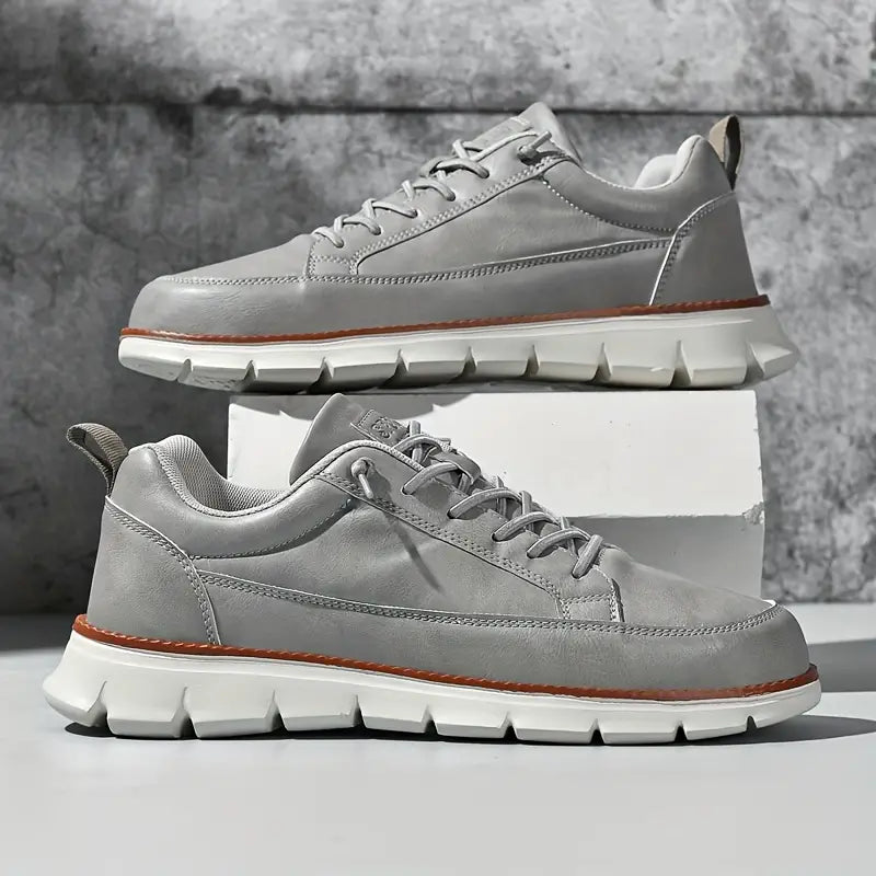 Stödjande sneakers i läder