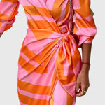 Produktbild – Everly – Elegant Wrap Dress With Print