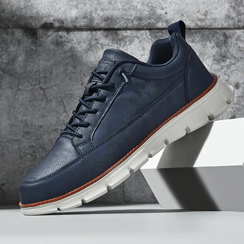 Stödjande sneakers i läder