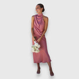Zenaida – elegant klänning med feminin känsla