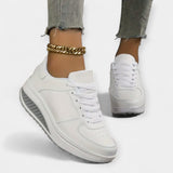 Sneakers med anatomisk passform och luftdämpning