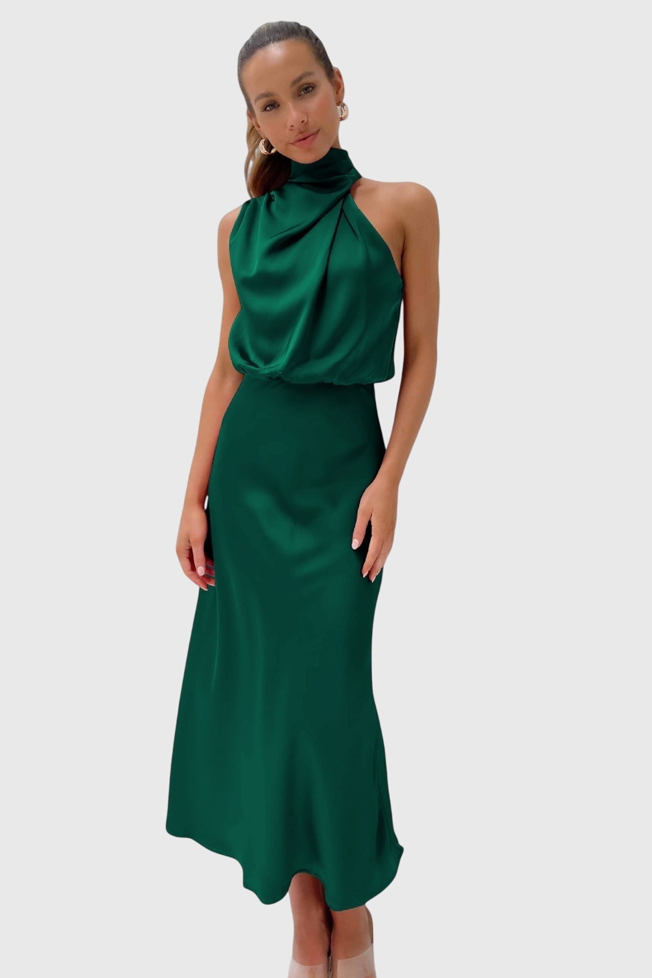 Produktbild – Ava – Glamorös Halterneckklänning I Satin