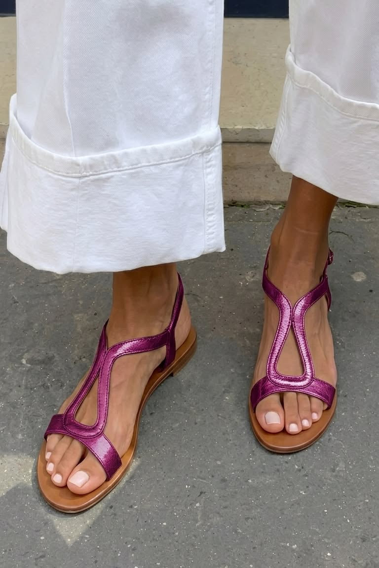 Élina | Platta sandaler med T-rem