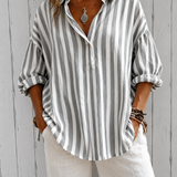 Martine | Sofistikerad blus med volanger