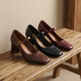 Michèle | Pumps med justerbar rem