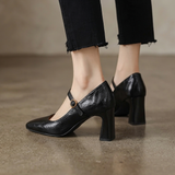 Michèle | Pumps med justerbar rem