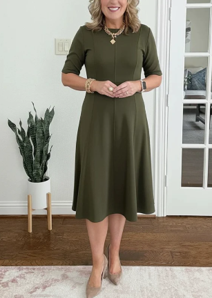 Produktbild – Evelyn Quinn – Retro A-Linje Sommarklänning