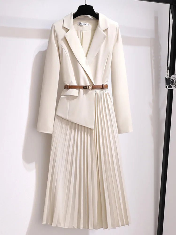 Produktbild – Grace – Midi Klänning Blazer Stil Med Bälte Plisserad