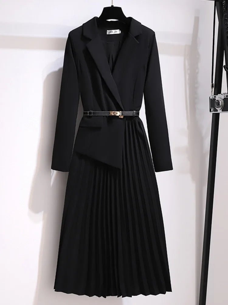 Produktbild – Grace – Midi Klänning Blazer Stil Med Bälte Plisserad