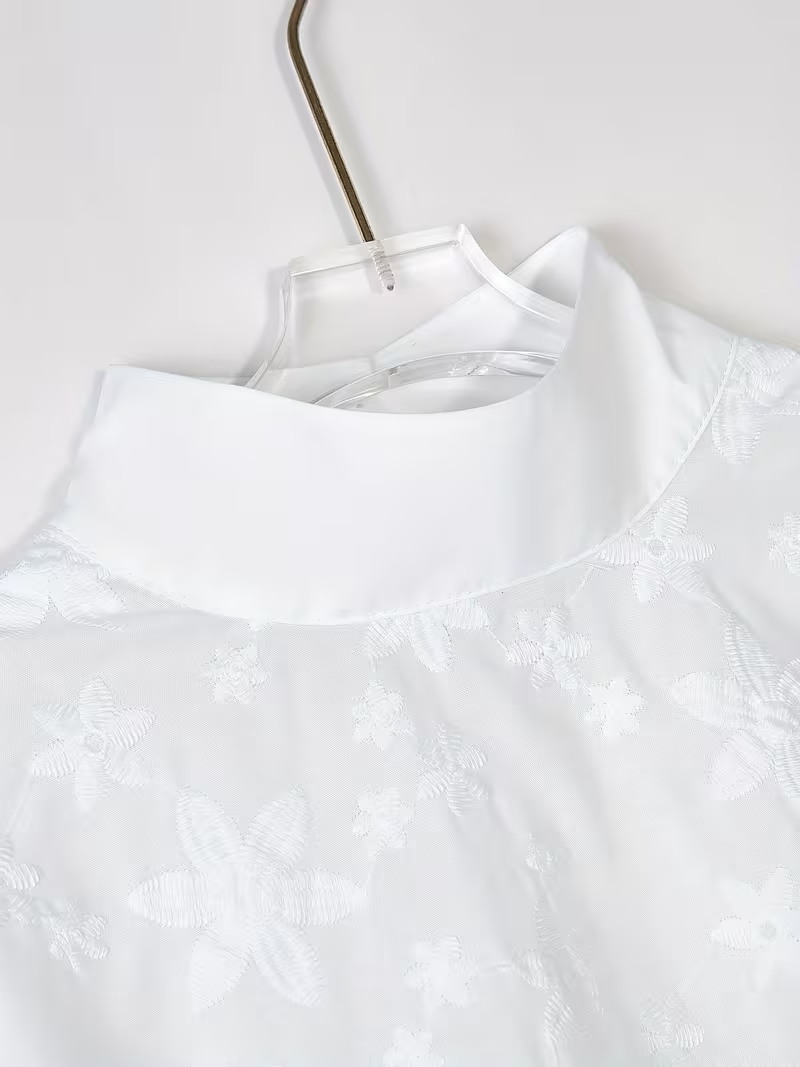 Flora | Elegant blus med blommönster