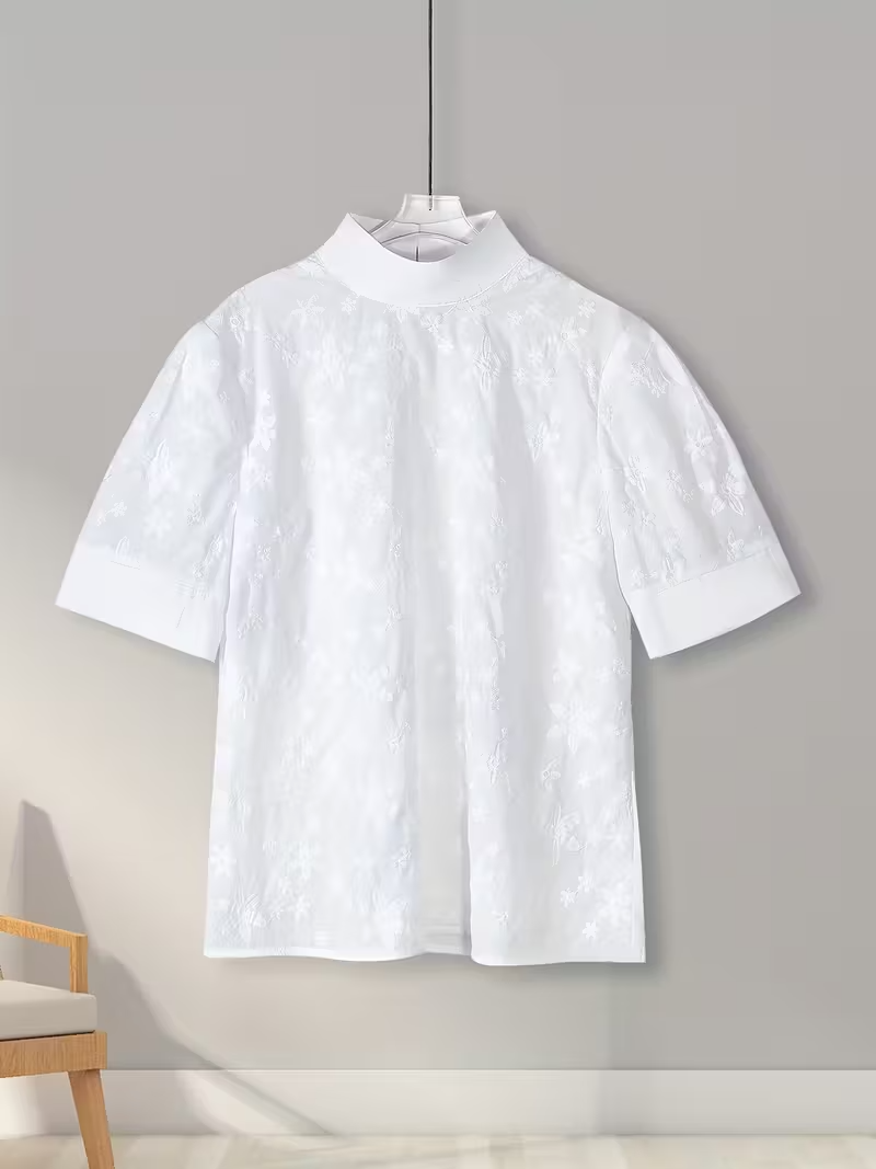 Flora | Elegant blus med blommönster