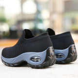 Produktbild – Olivia – Kvinnors Ortopediska Slip-On Sneakers med Luftkudde