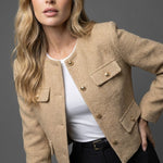 Produktbild – Victoria – Dam Tweed Cropped Blazer Rund Hals Guldknappar