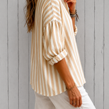 Martine | Sofistikerad blus med volanger